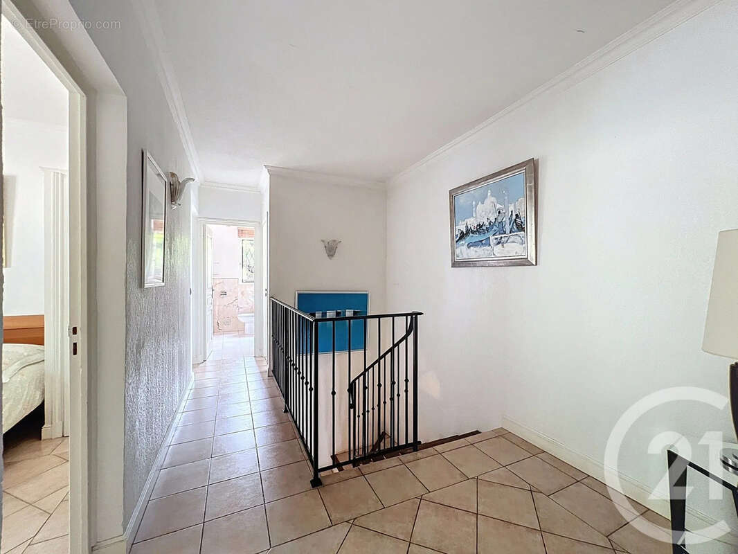 Maison à MOUGINS