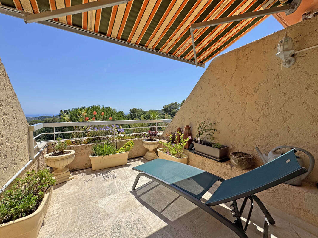 Vence - 2 pièces de 69,2 m2, terrasses de 22 m2 - Vue mer - photo 13