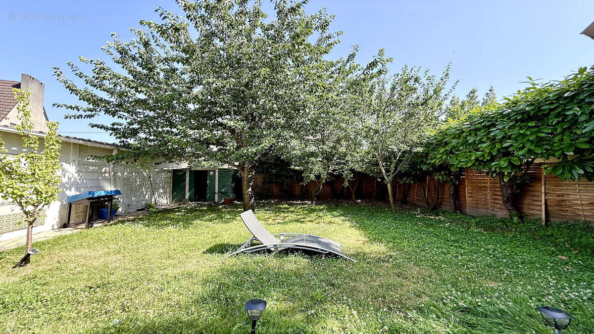 Charmante maison familiale ? proche de toutes commodités ! 185 m2 - photo 6