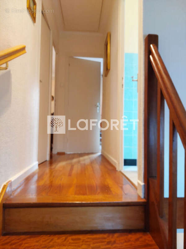 Maison à AUDUN-LE-TICHE