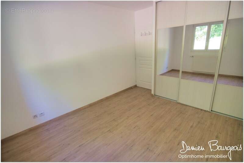 Appartement à SERGY