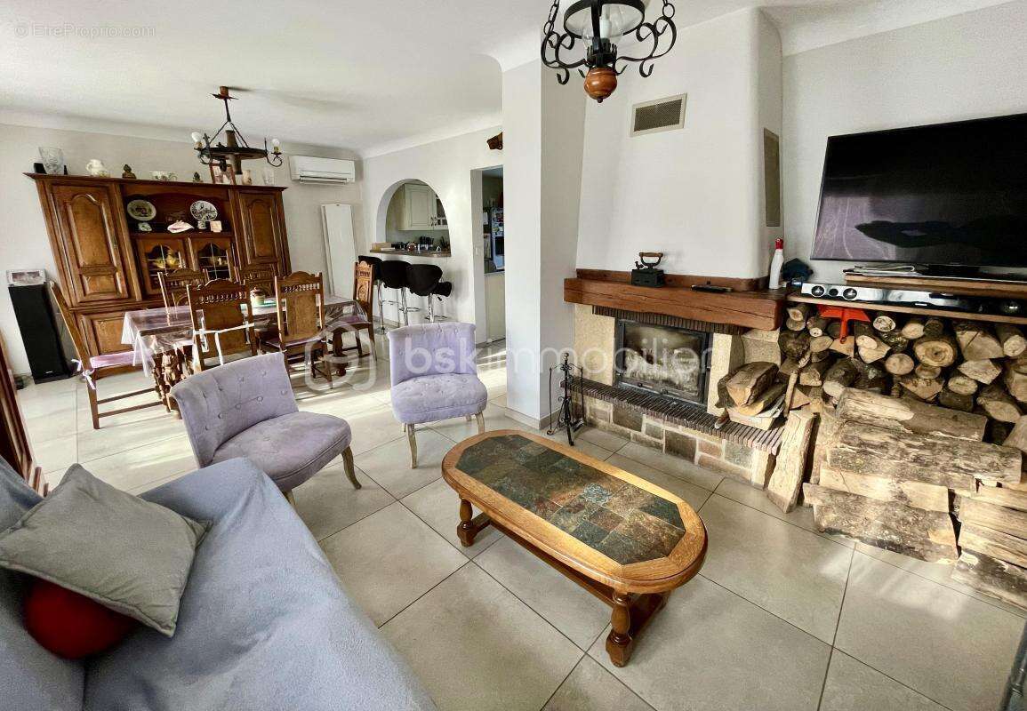 Maison à DAMMARIE-LES-LYS