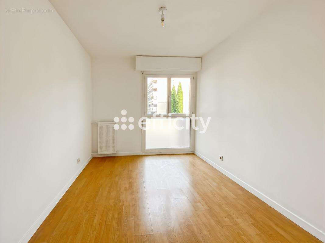 Appartement à MARSEILLE-12E