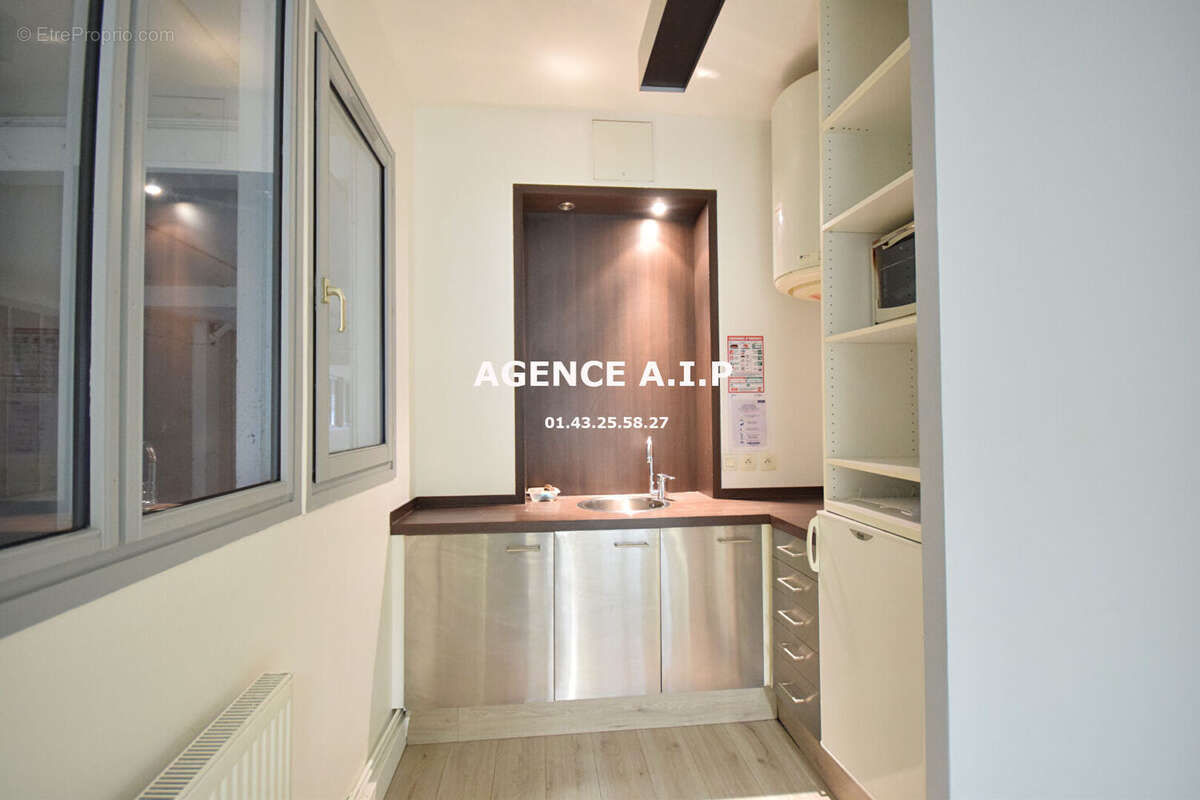 Commerce à PARIS-10E