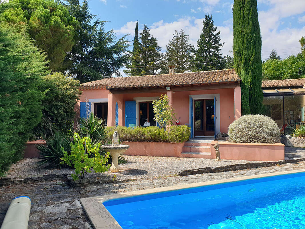 Maison à VILLEMOUSTAUSSOU