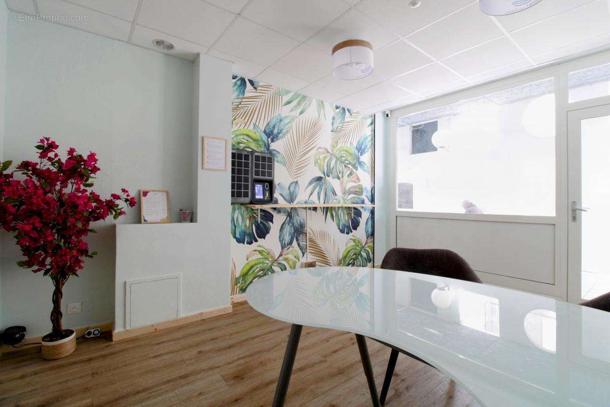 Commerce à BALARUC-LES-BAINS