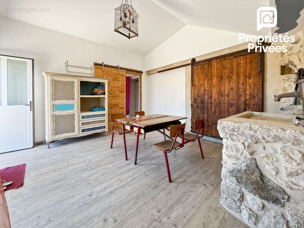 Maison familiale de 184 m² sur une propriété arboré à 3 minutes de Créon - photo 2