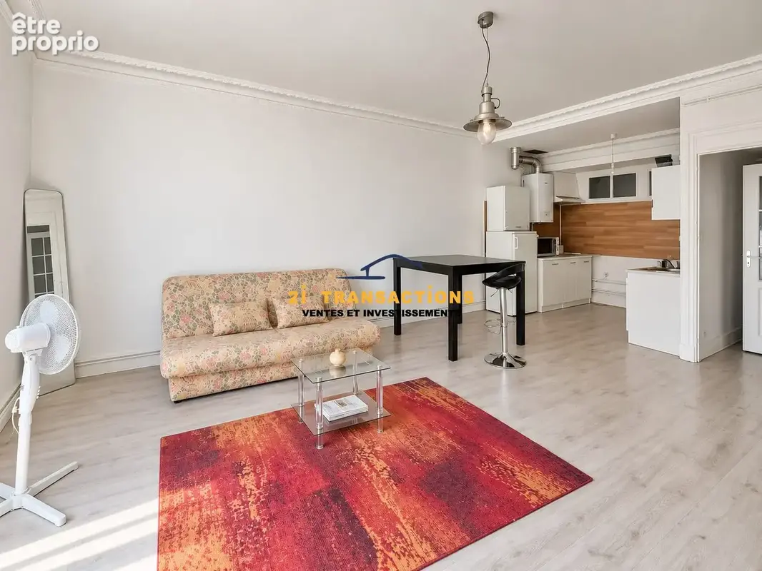 Appartement 210 m² à vendre à Rive-De-Gier (42800) - photo 3
