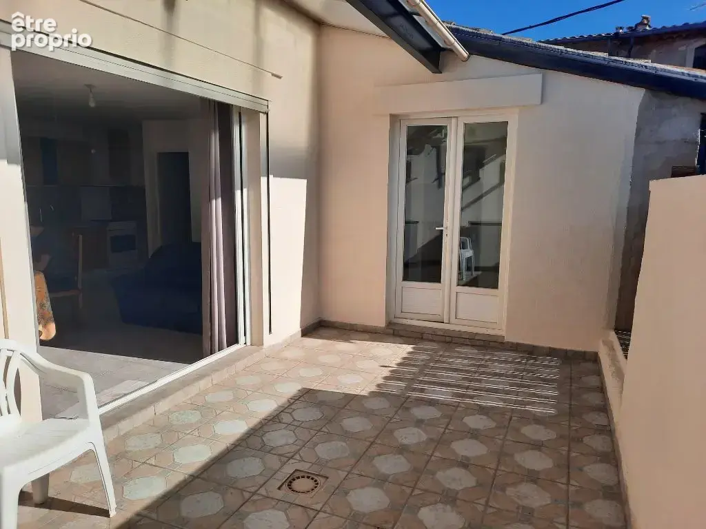 En exclusivité Maison de village avec garage et terrasse sans aucun vis a vis le tout en parfait etat - photo 14
