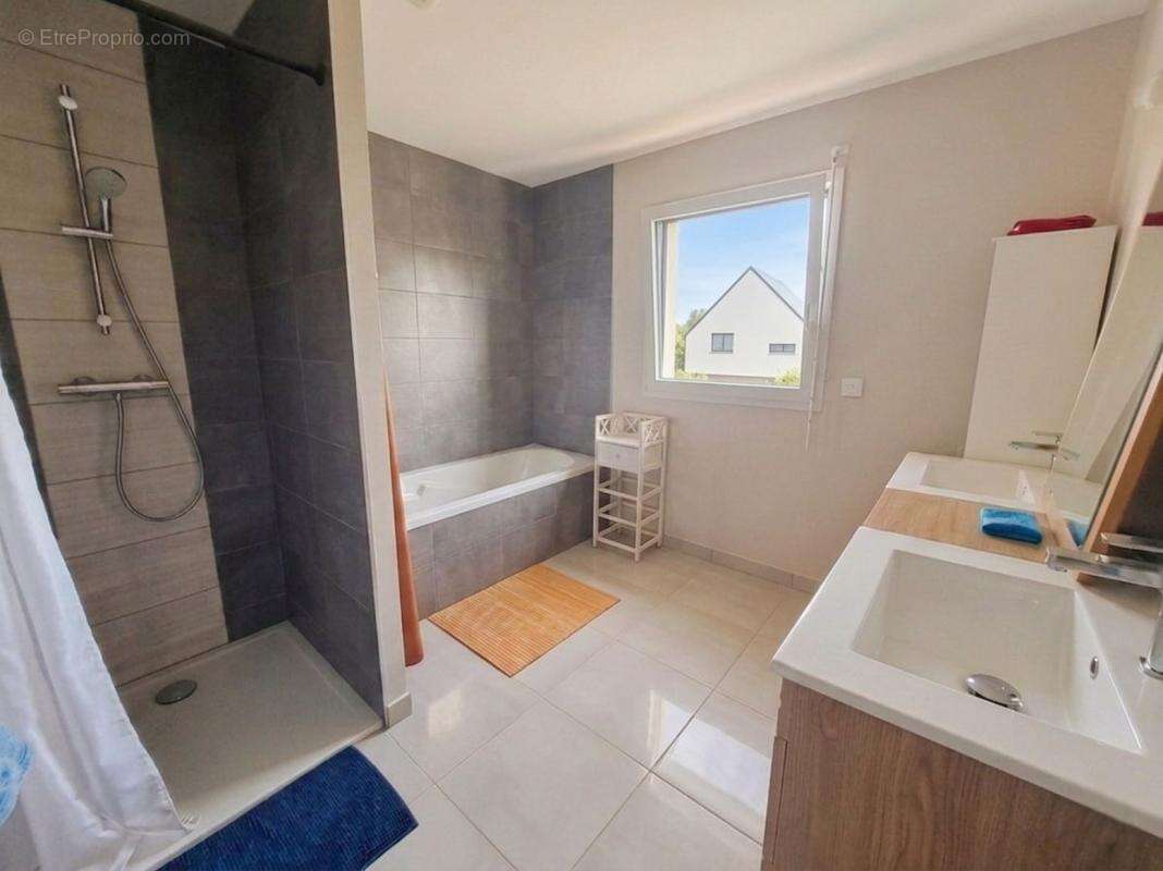 Maison 111 m² à Cintre  - photo 8