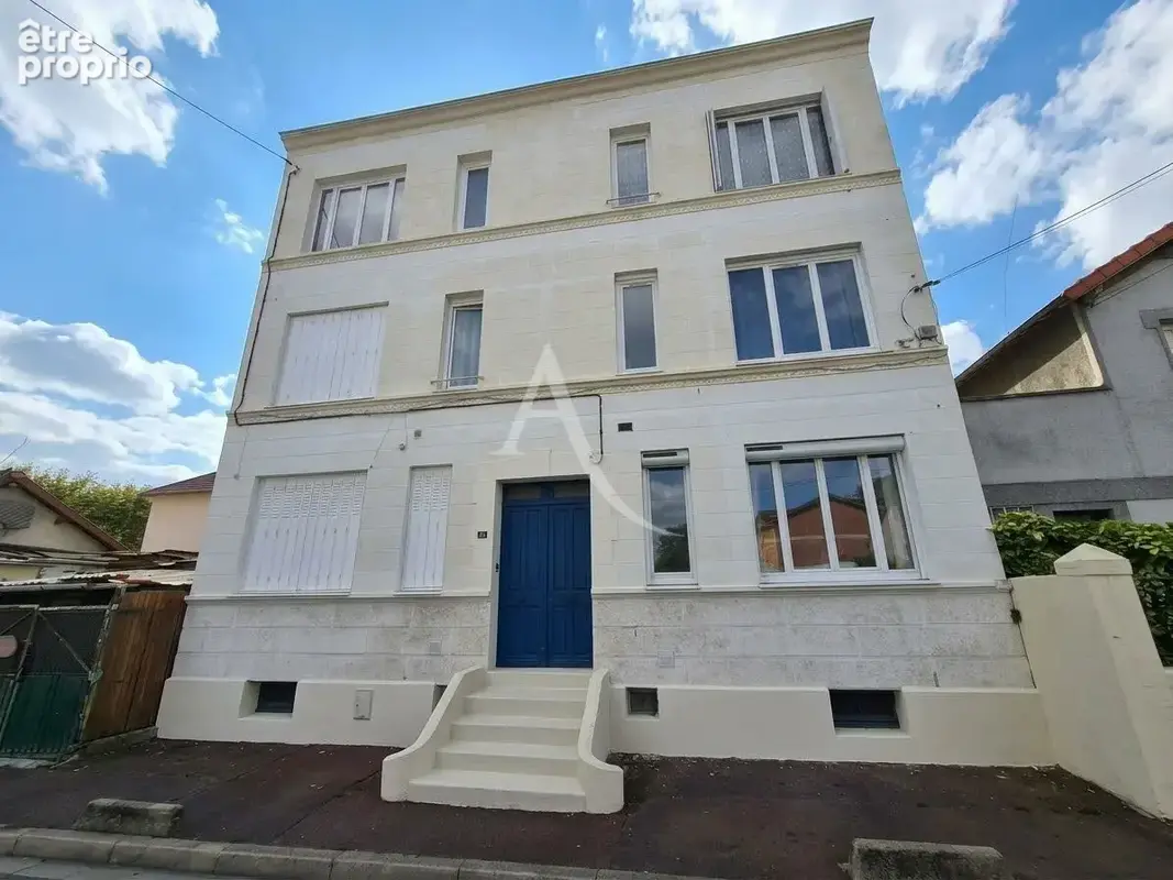 Photo Appartement à Les Pavillons-Sous-Bois au prix de 100 000€