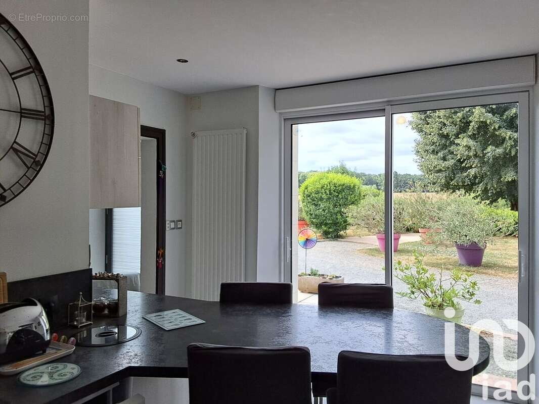 Photo 6 - Maison à CHAUMONT-D'ANJOU