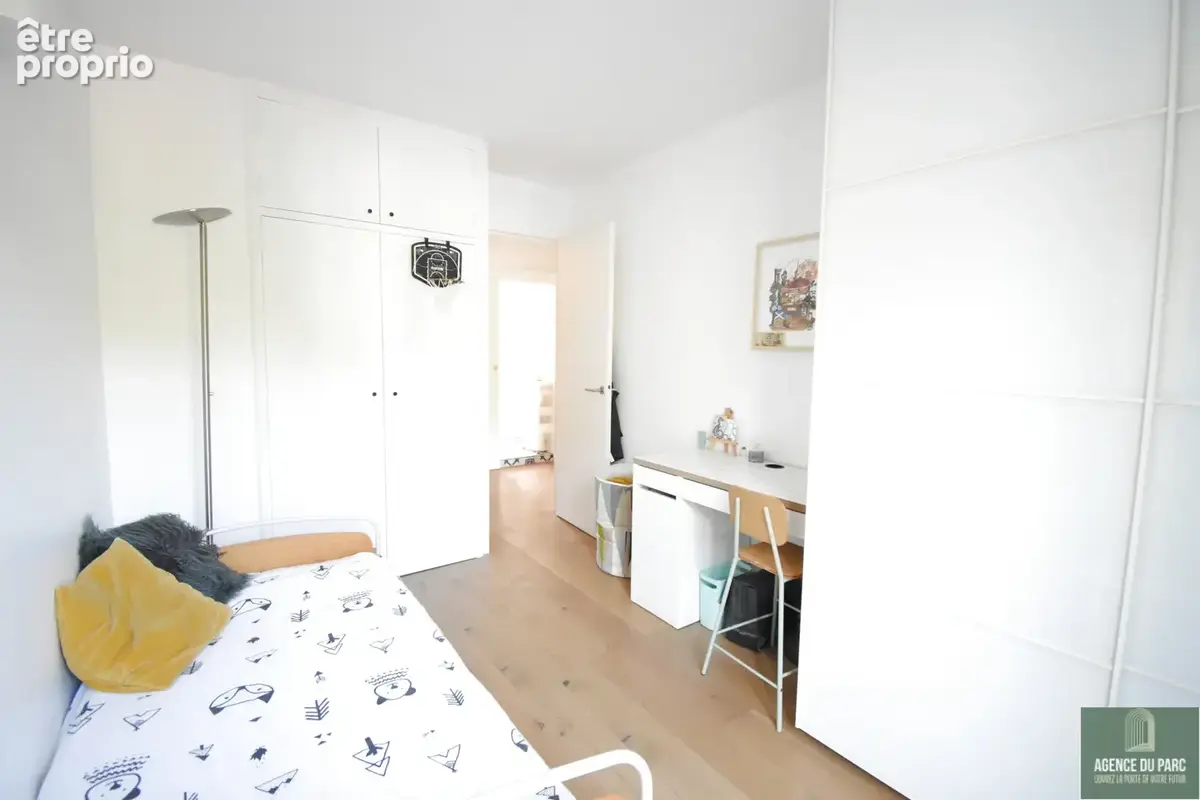 Appartement 92 m2, trois chambres, proche gare - photo 10