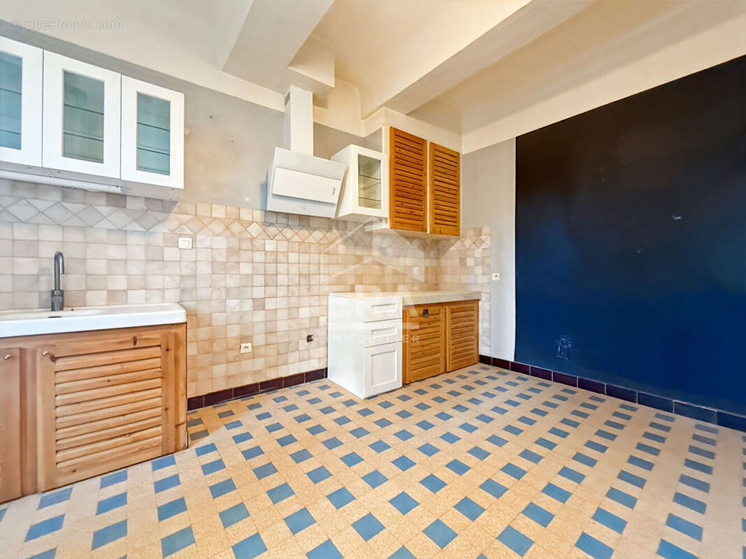 Maison à SAINT-CANNAT