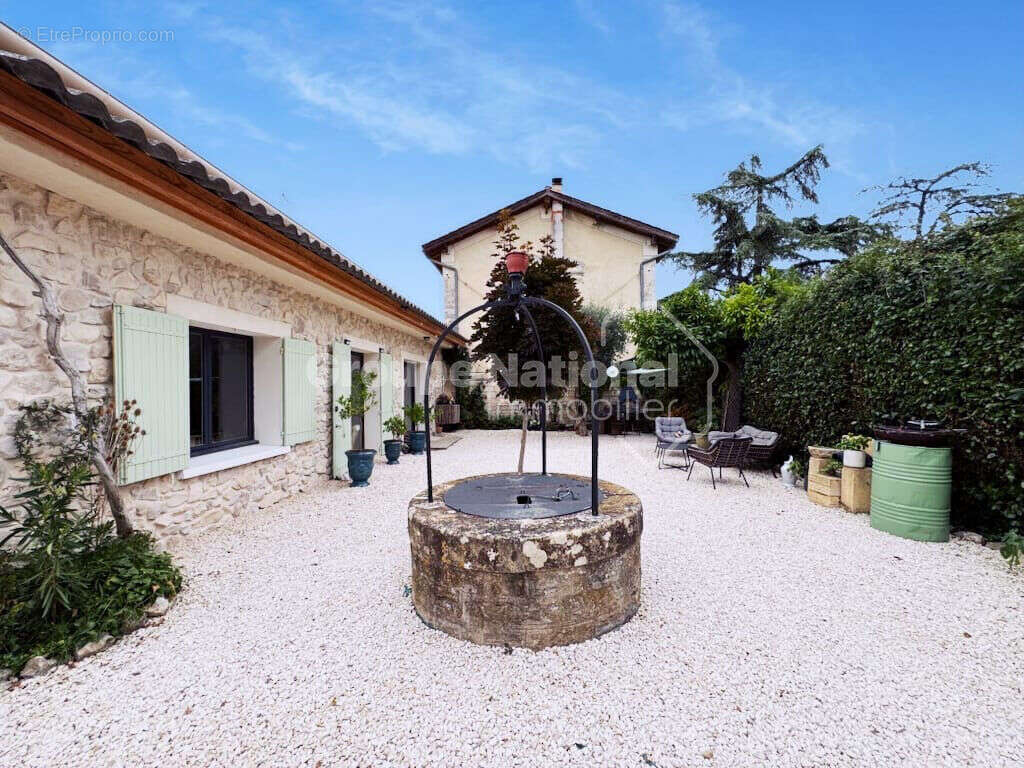 Maison à GOUDARGUES