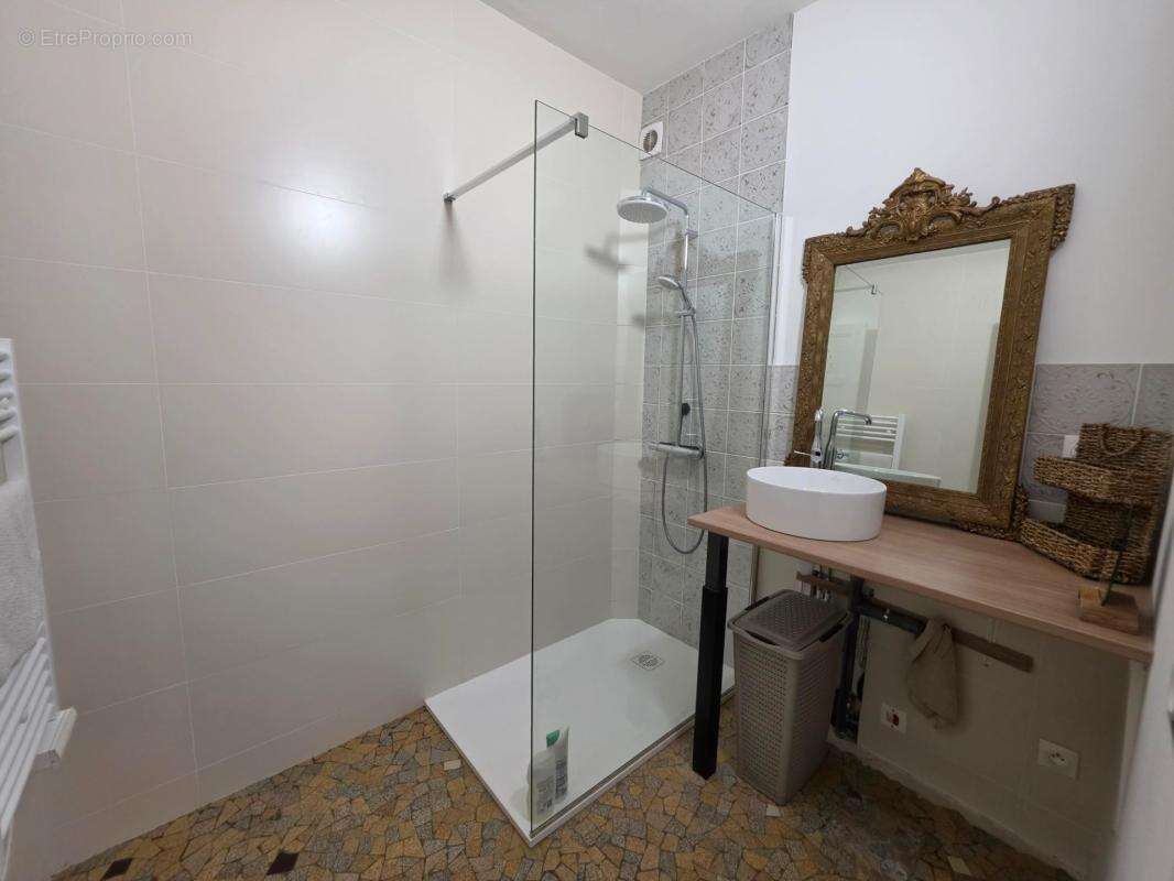 Appartement à vendre T2 Rénové à neuf en rez-de-chaussée - 42,73 m² - VICHY (03200) - 120 000 € - photo 6