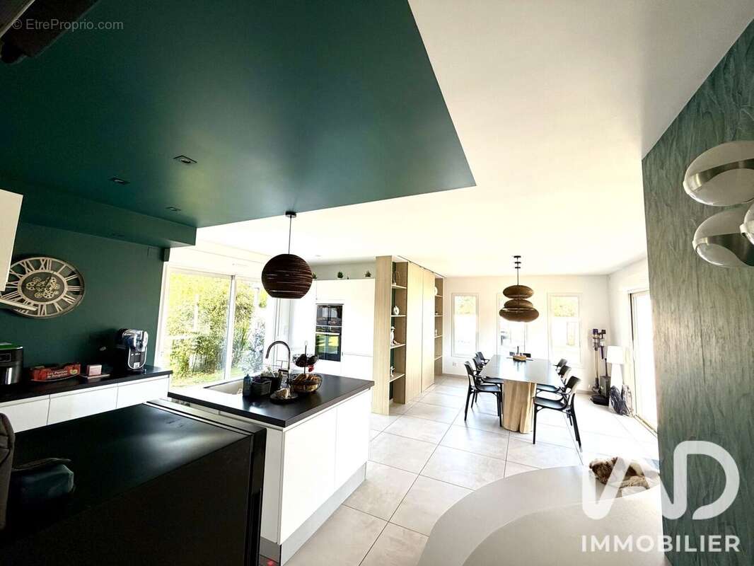 Maison 250 m² à Aurensan  - photo 6