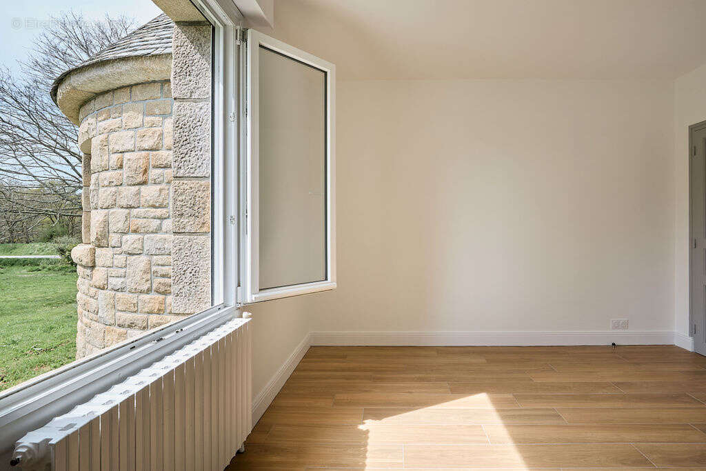 Maison à LOCOAL-MENDON