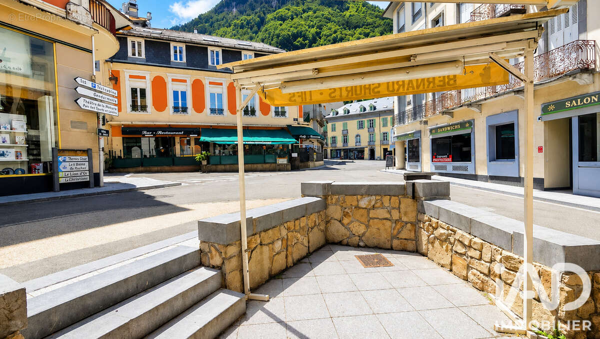 Commerce 110 m² à Cauterets  - photo 2