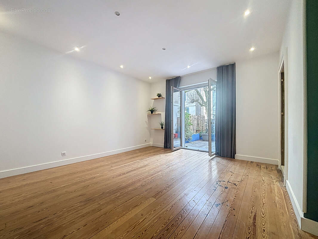 Appartement à AIX-LES-BAINS