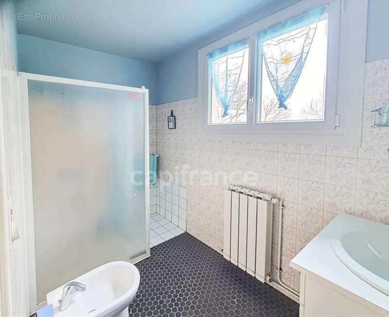 Dpt Pyrénées Atlantiques (64), à vendre PROCHE ARZACQ - MALAUSSANNE maison P6 177 m², 1 appartement de 60 m² sur un terrain de 8 - photo 10