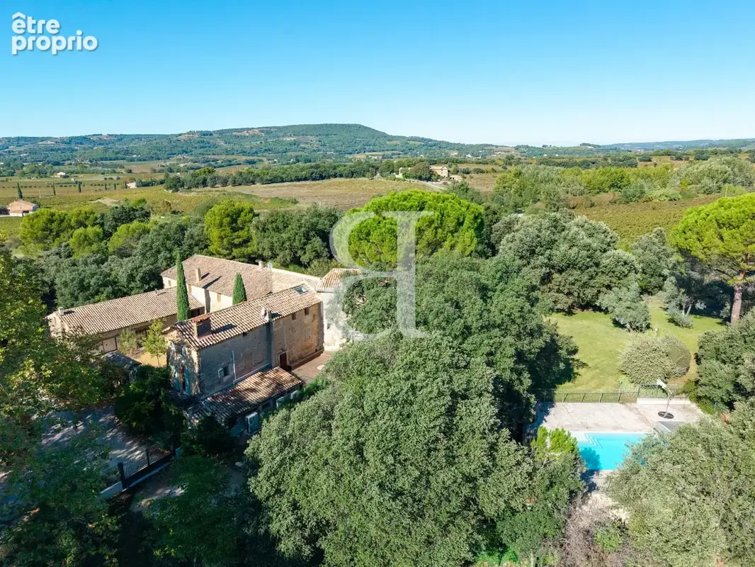 Maison 8 pièces 480 m² à vendre à Vaison-La-Romaine (84110) - photo 2