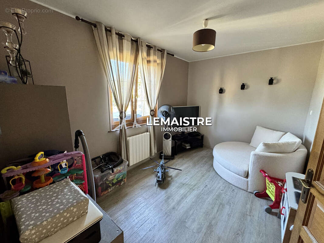 Secteur Goderville/Le Havre- Maison 216m²-5 chambres- Garage 73m²- Terrain 2400m² - photo 7