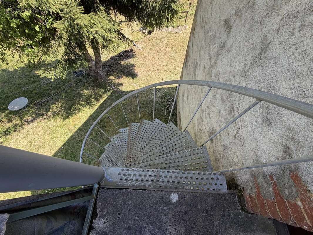 Maison authentique avec un grand terrain à vendre près d'Anost, Morvan - photo 10
