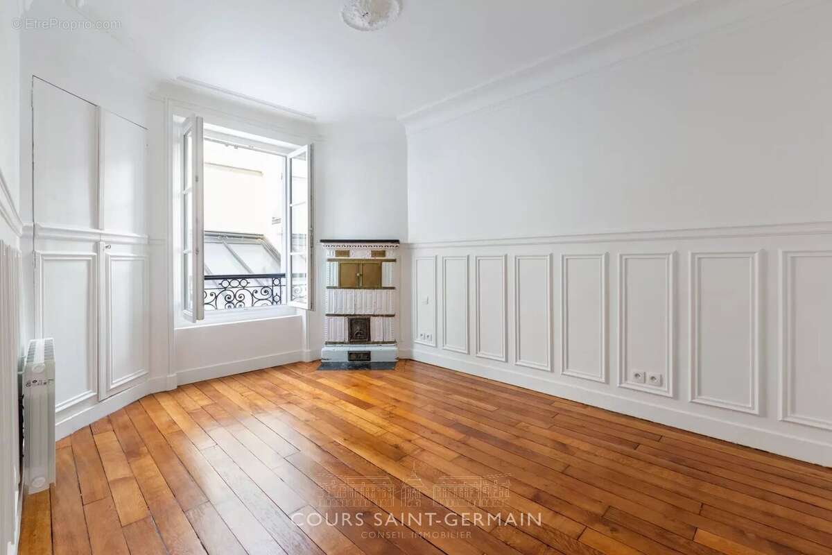 Appartement à PARIS-11E
