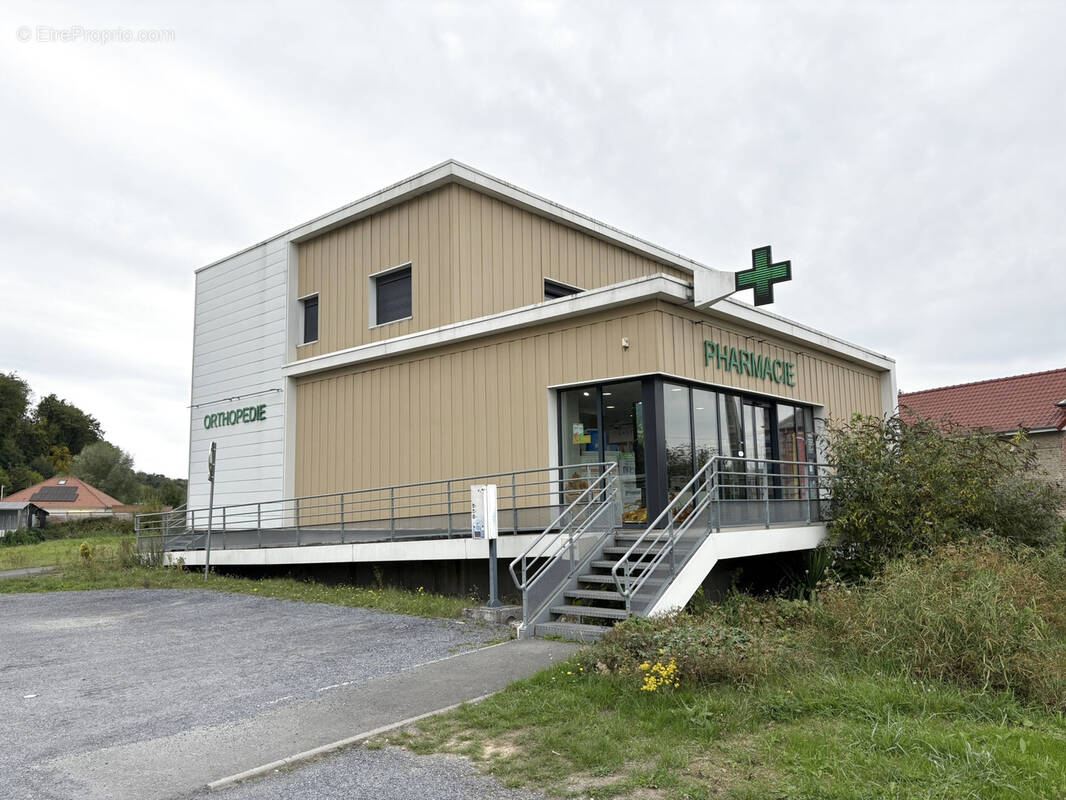 Commerce à MAREUIL-CAUBERT