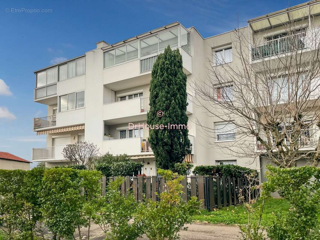 Appartement à SAINT-PRIEST