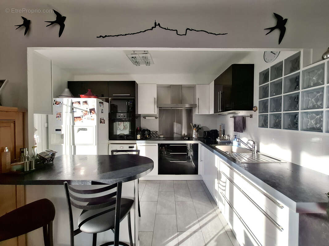 Appartement à MARSEILLE-12E