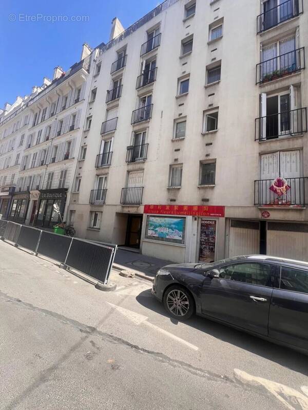 Parking à PARIS-10E