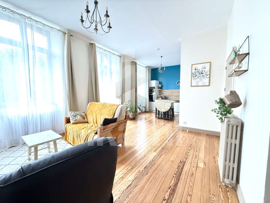 Maison à ROMANS-SUR-ISERE