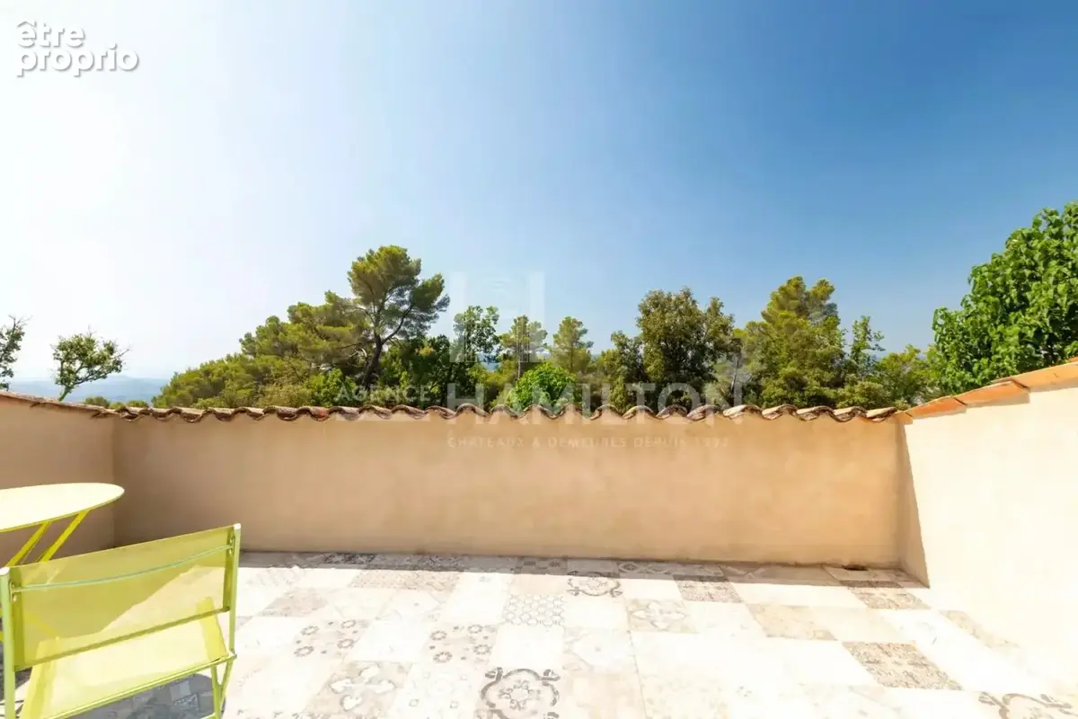 Propriété lovée dans un écrin de verdure - photo 16