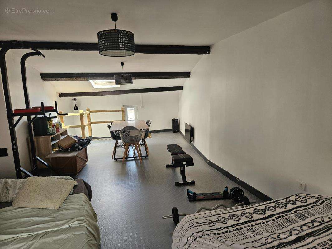 Maison de bourg -88m2 - 3 pièces - petite terrasse -  BEAUMONT (63110) - photo 8
