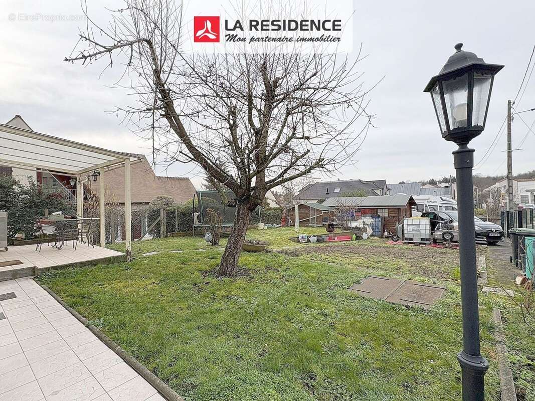 Maison à MONTIGNY-LES-CORMEILLES