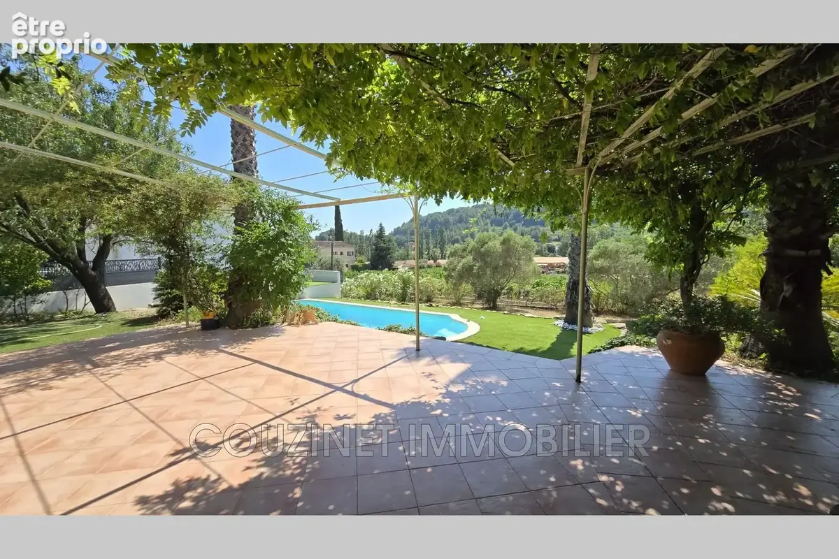Maison 136 m² à vendre à Le Castellet (83330) - photo 2