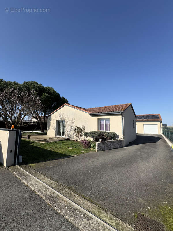 Maison à JOZE