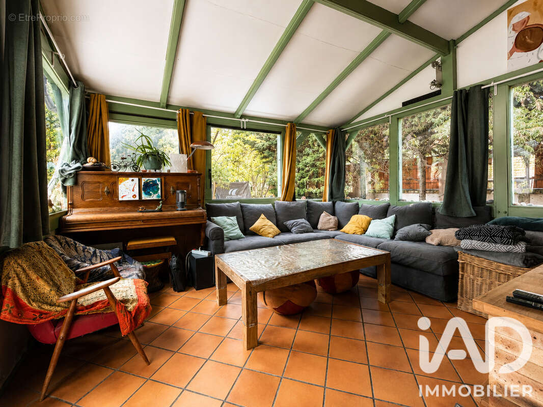 Maison 128 m² à Montigny-Les-Cormeilles  - photo 2