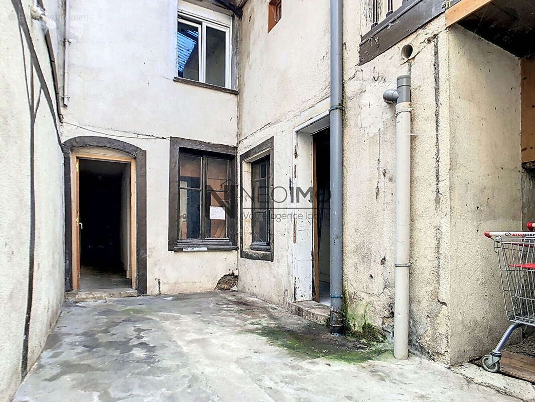 Appartement à NEUFCHATEAU