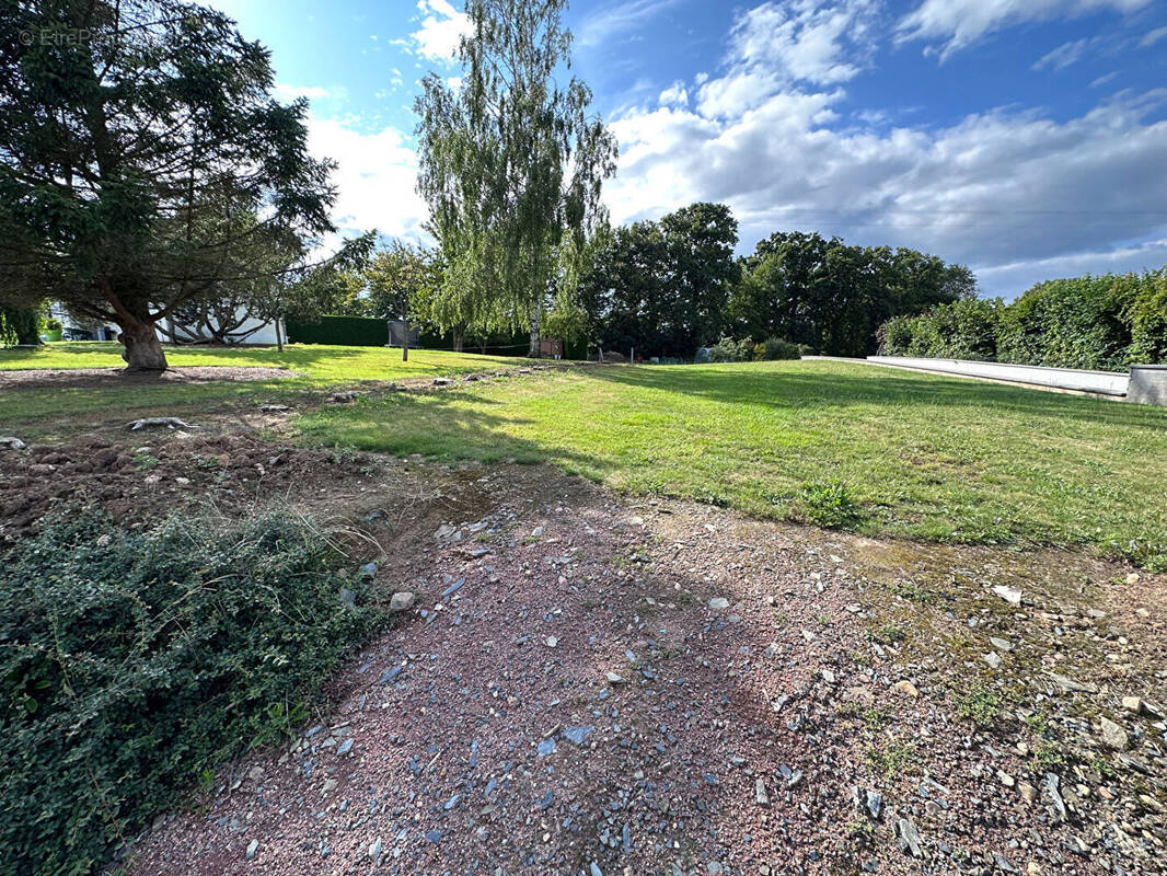Terrain à BAYEUX