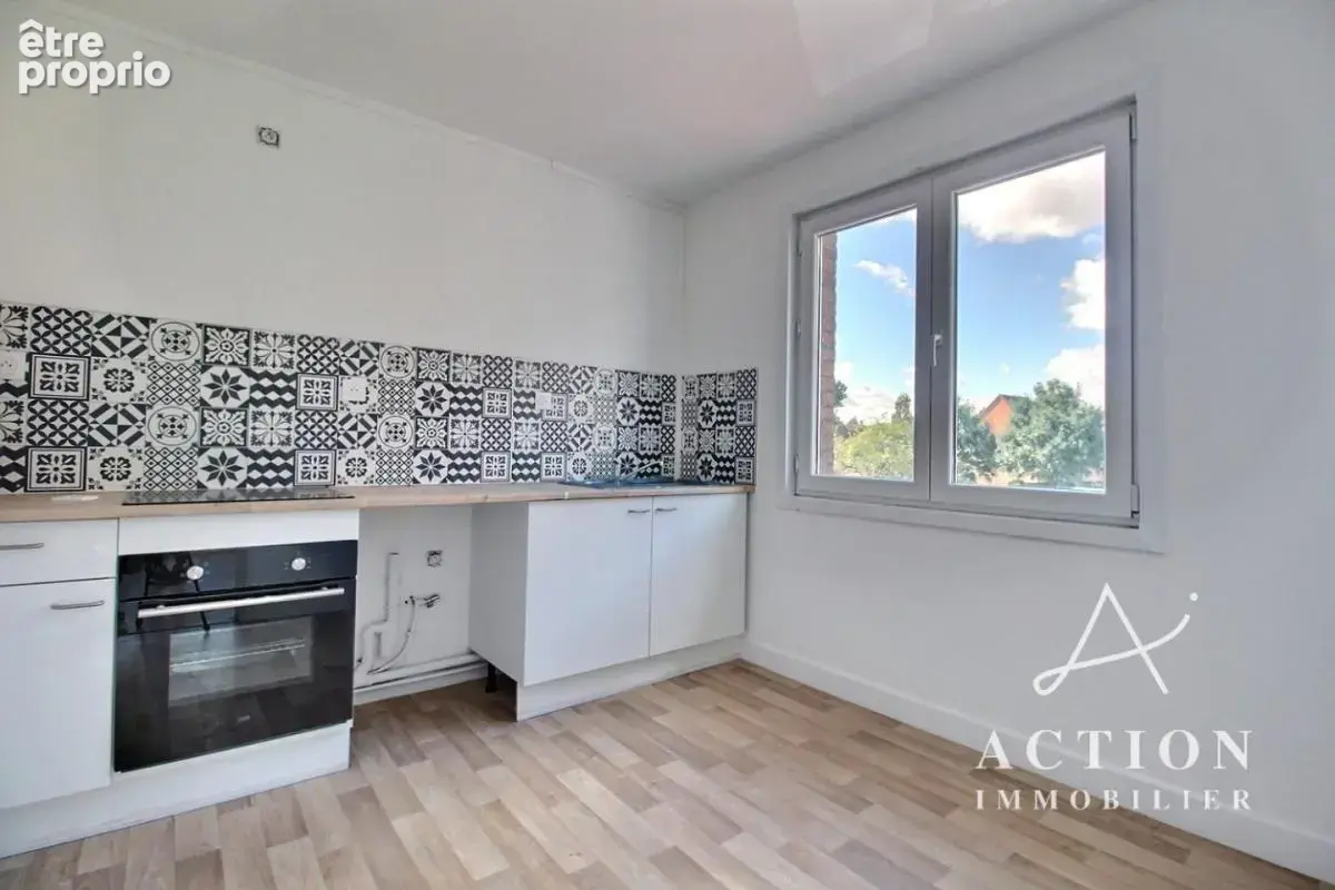 Appartement 175 m² à Tourcoing  - photo 8