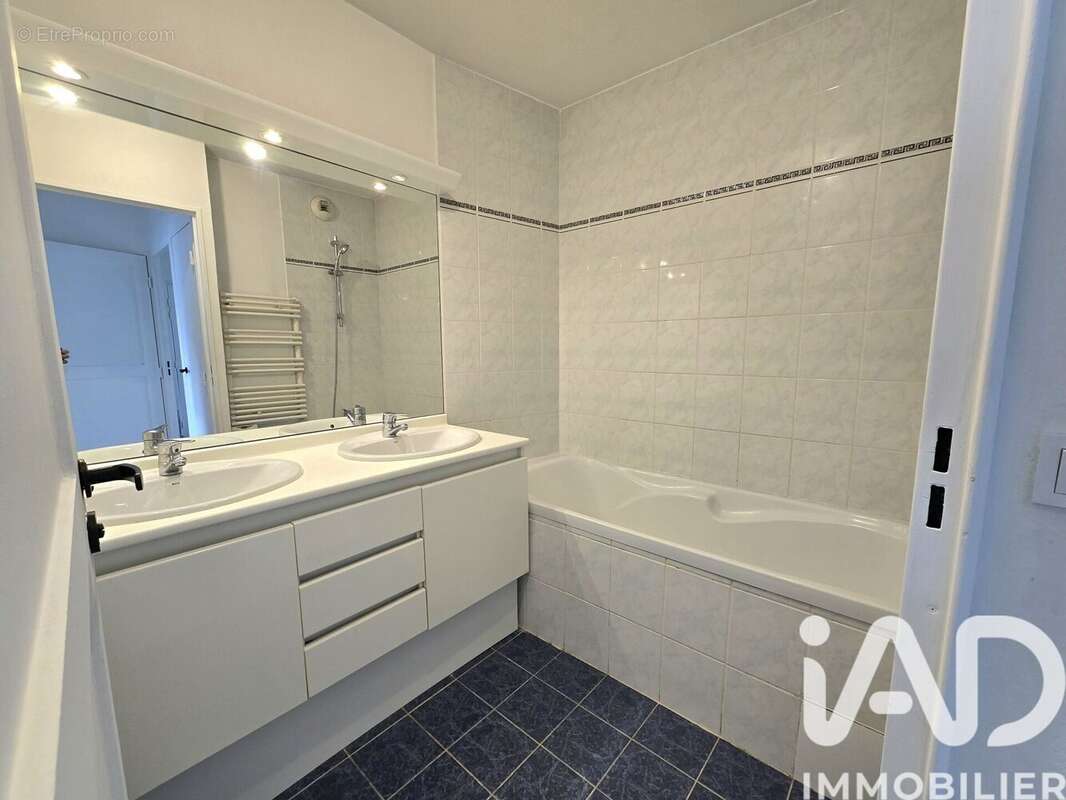 Photo 9 - Appartement à MARSEILLE-2E
