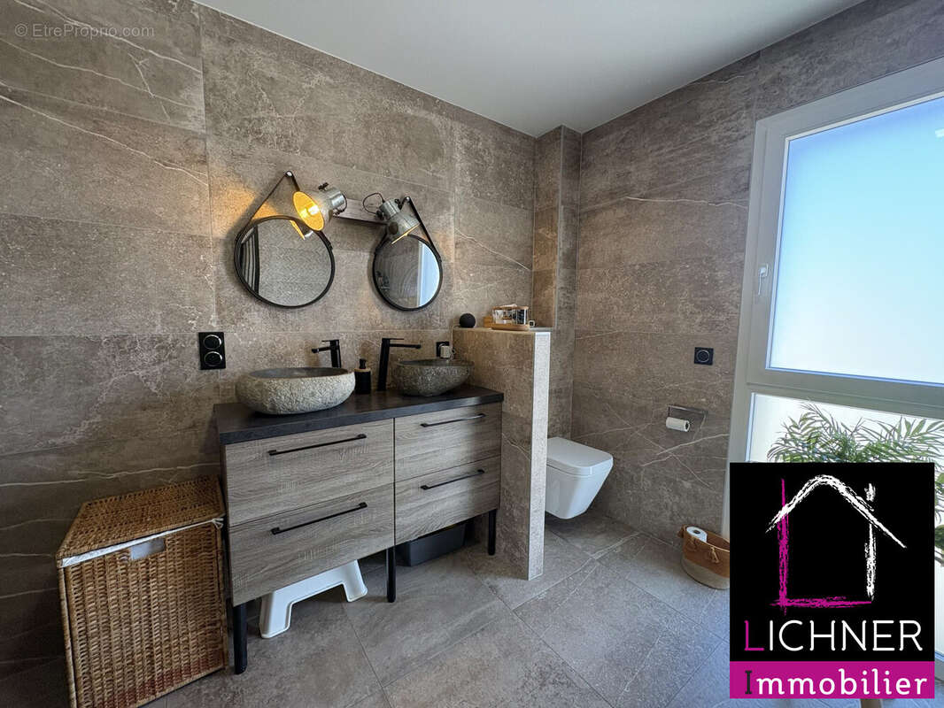 Maison à LACHAMBRE