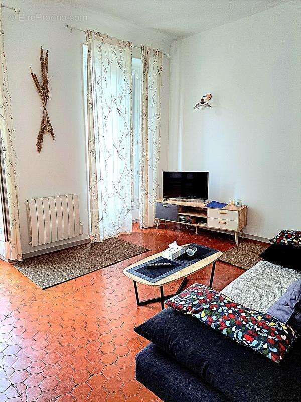 Appartement à MARSEILLE-2E