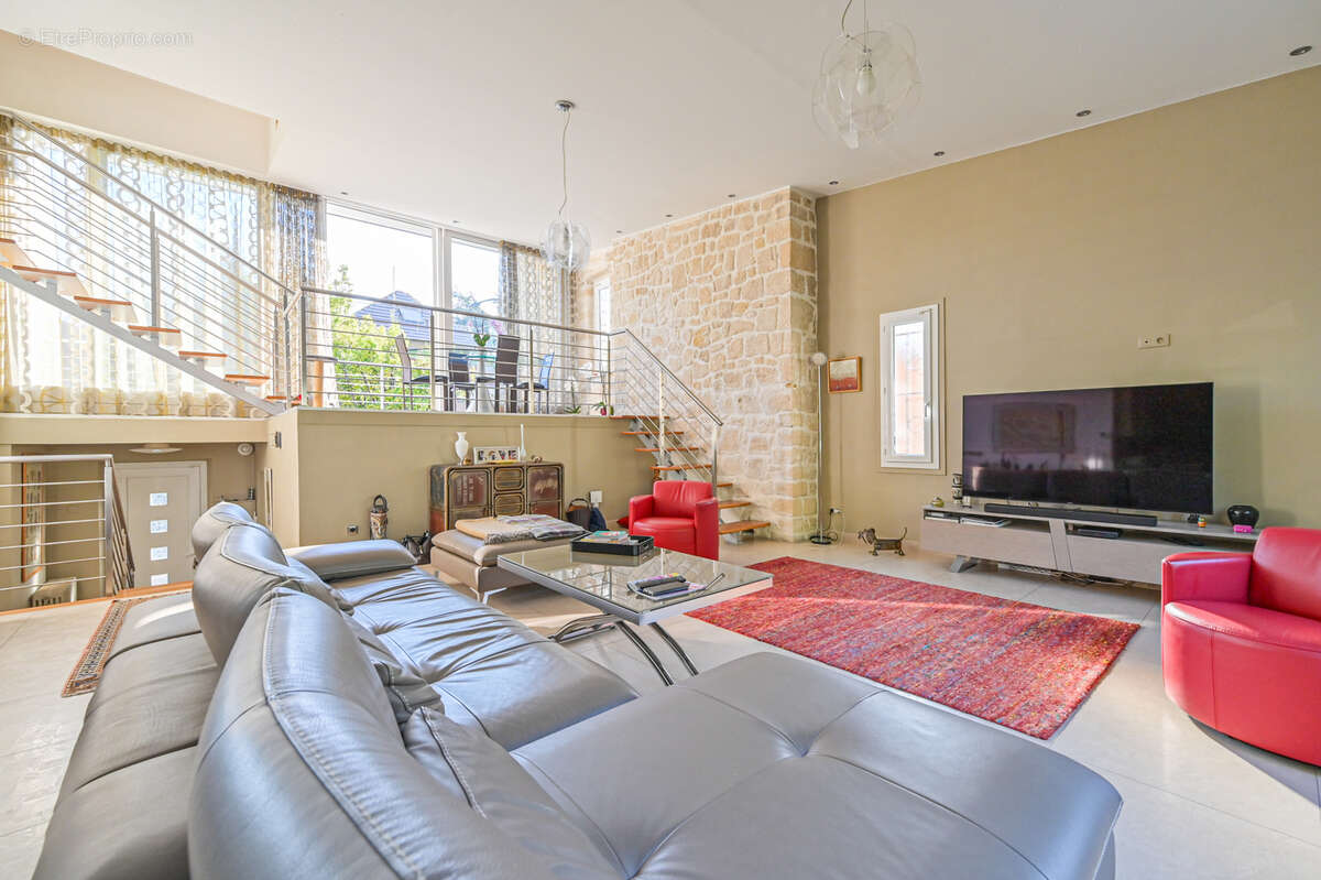 Maison à SAINT-MAUR-DES-FOSSES