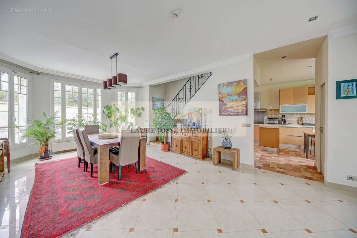 Maison à LE VESINET