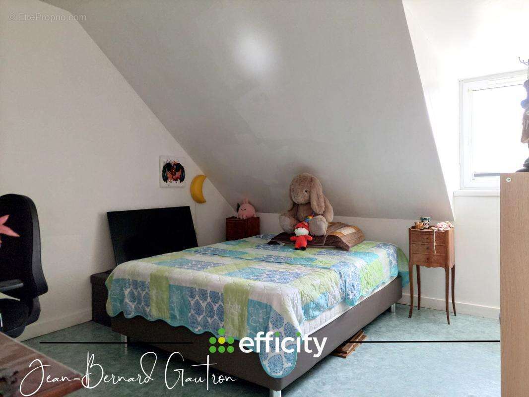 Maison à SAINT-NICOLAS-DU-PELEM