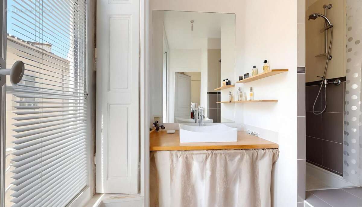 Appartement à LYON-1E